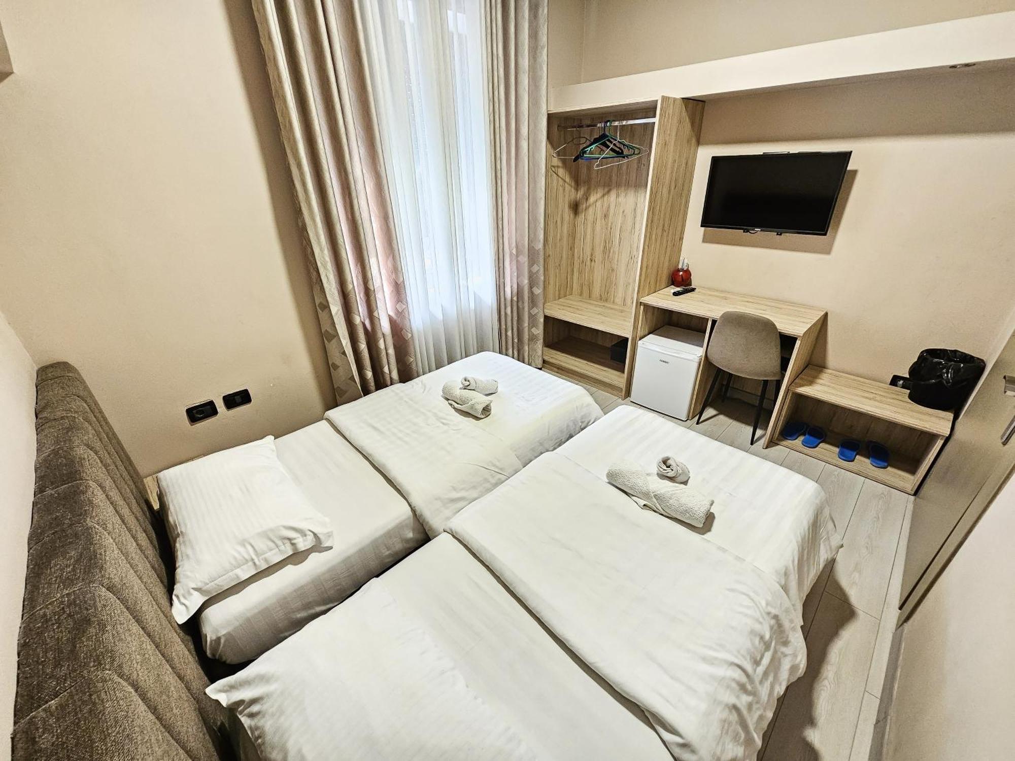 טיראנה Sunflower Twin Room מראה חיצוני תמונה